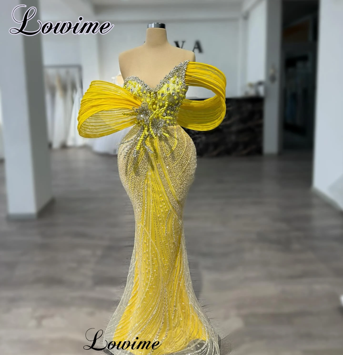 Yellow prom dresses, elegant mermaid sweetheart gown with crystal details