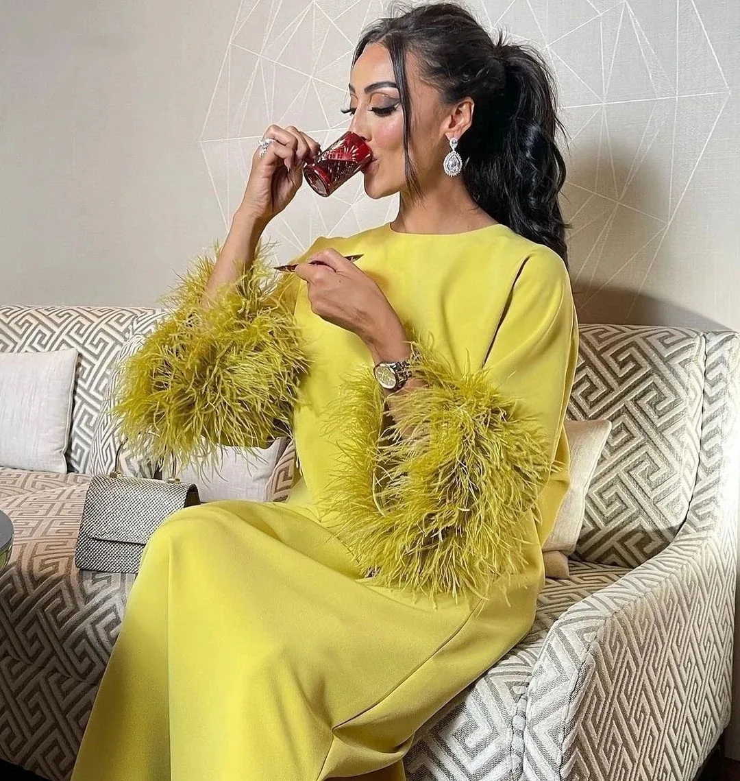 Romantic Vintage Yellow Feather Half Sleeves Evening Prom Dress 2025