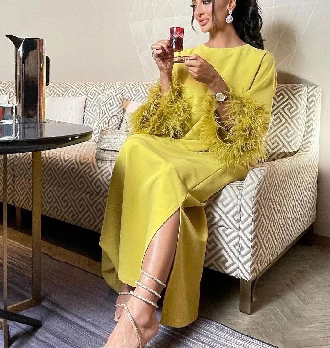 Romantic Vintage Yellow Feather Half Sleeves Evening Prom Dress 2025 - Image 2